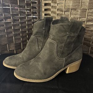 Women's Merona Size 7.5 Sawyer Suede Ankle Boots Smoke black